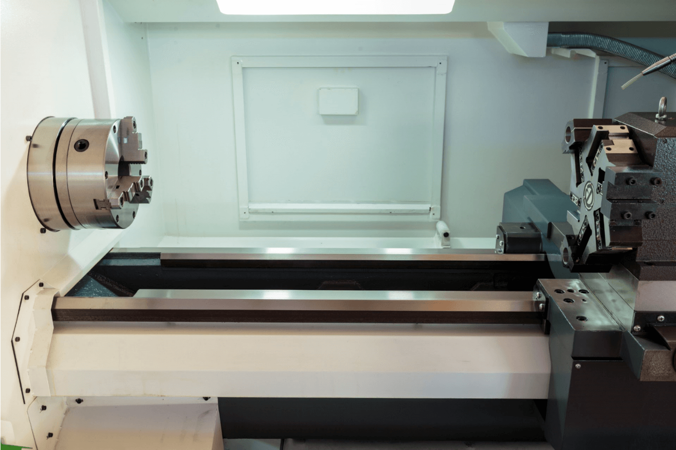 Torno cnc bancada paralela Vurcon PL-36x 750