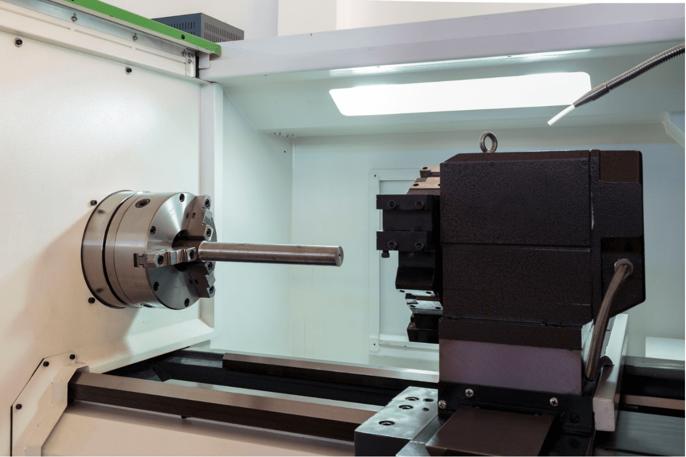 Torno cnc bancada paralela Vurcon PL-36x 750